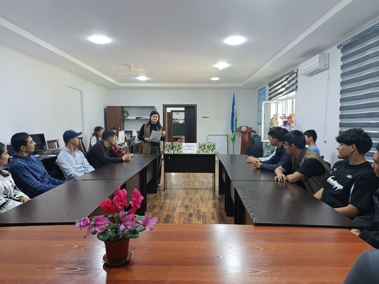 “Giyohvandlik — umr zavoli”mavzusida davra suhbat  tashkil etildi.