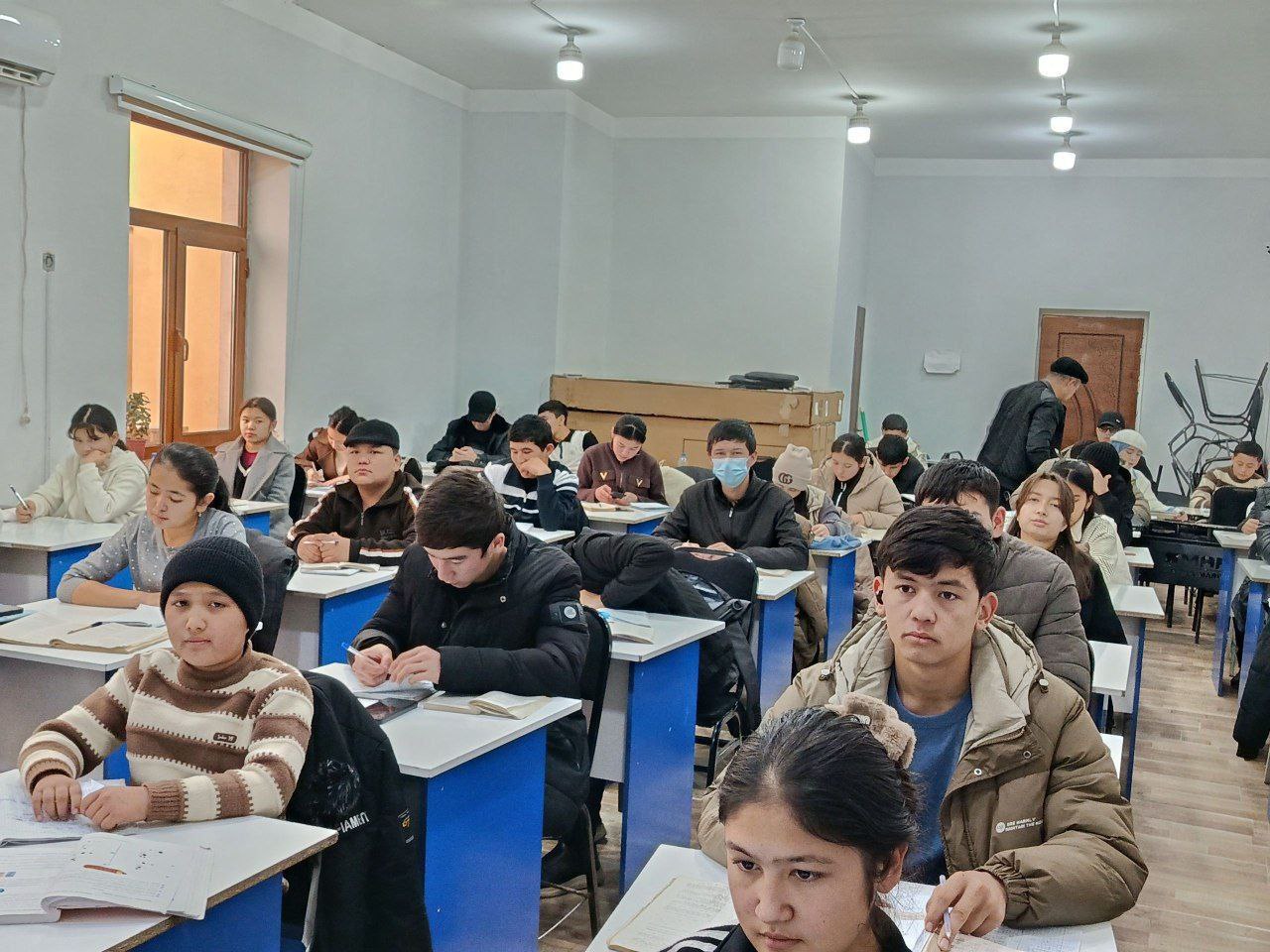 ”Mahallalarni rivojlantirish va jamiyatni yuksaltirish yili” deb e’lon qilinganligi munosabati bilan davra suhbati bo’lib o’tdi