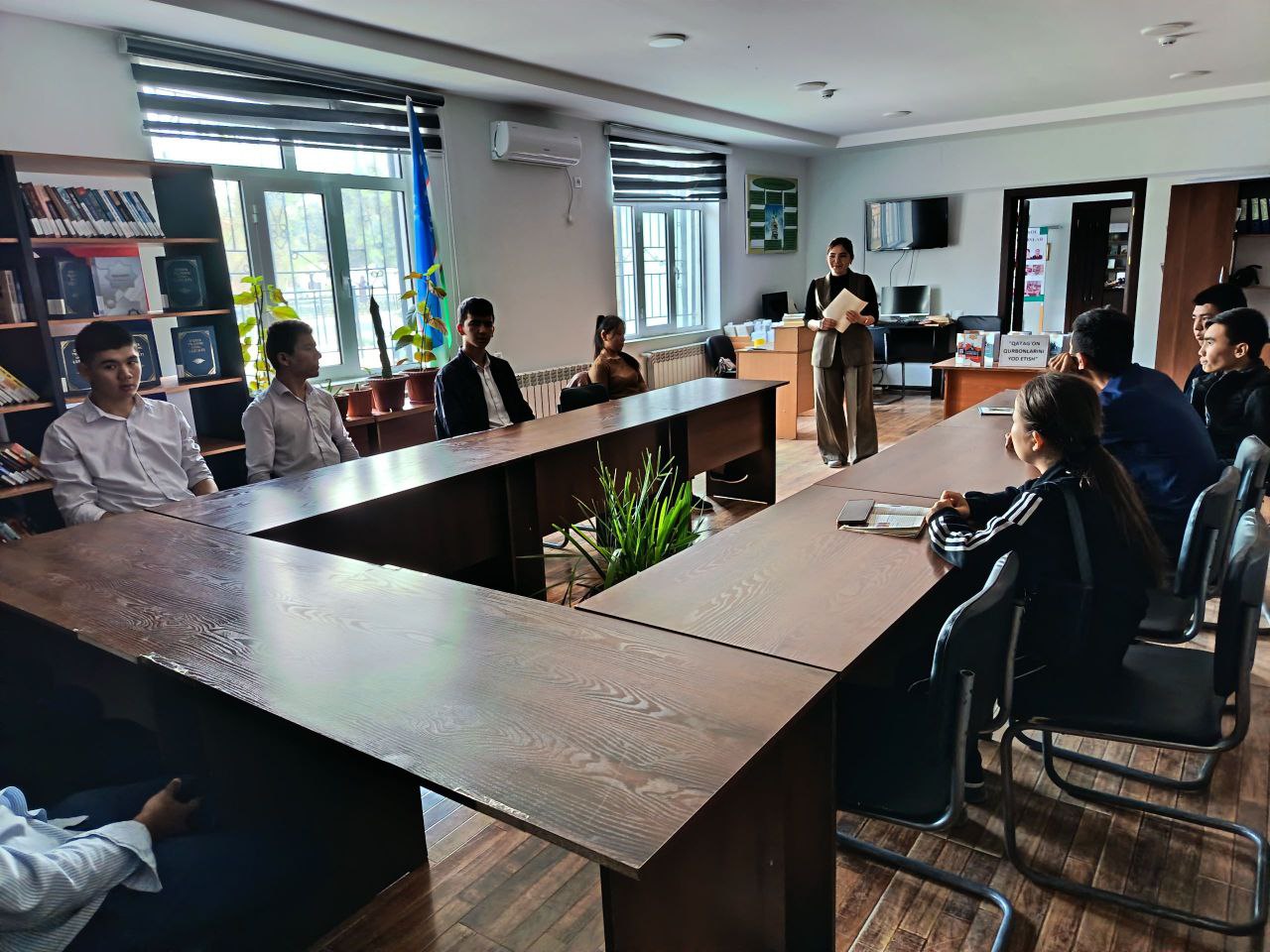 "Xotira va ibrat kuni" nomli davra suhbati tashkil etildi.