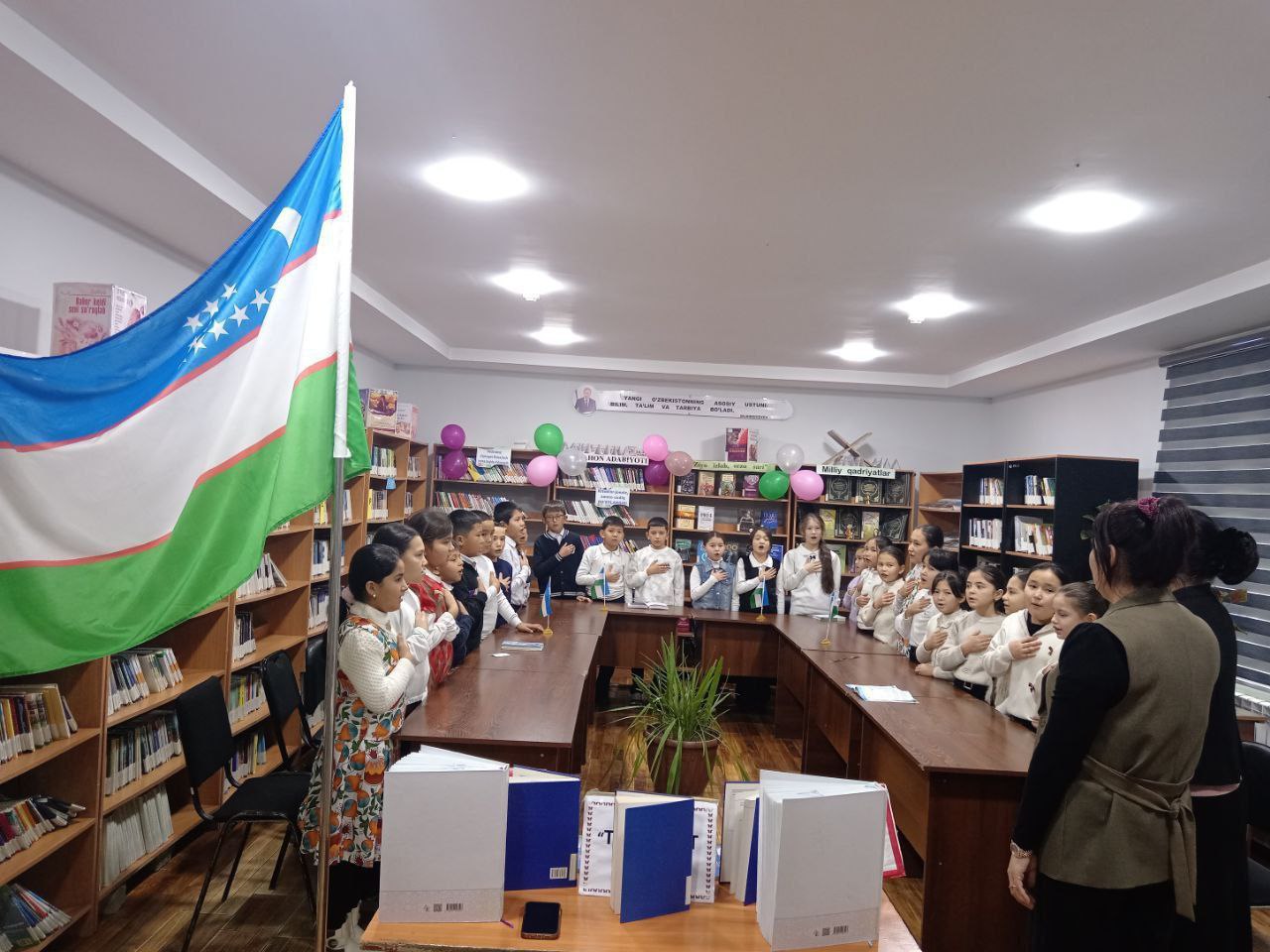 O’zbekiston Respublikasi Madhiyasi qabul qilingan kun uchun musiqiy tadbir bo’lib o’tdi.