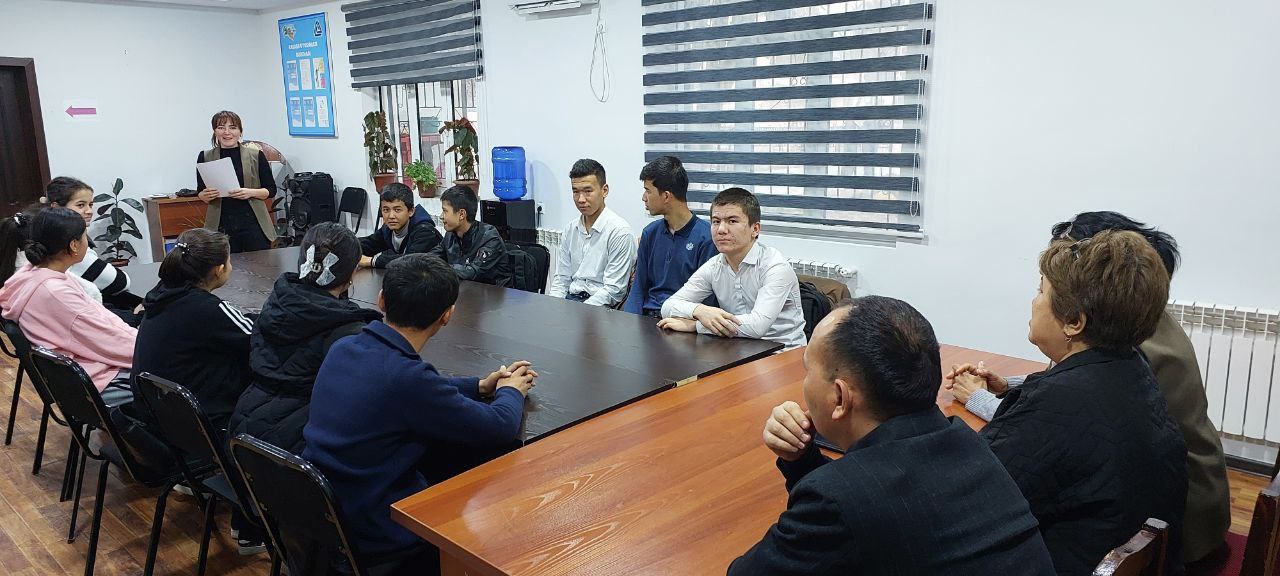 Behbudiy xotirasi” mavzusida davra suhbati bo’lib o’tdi.