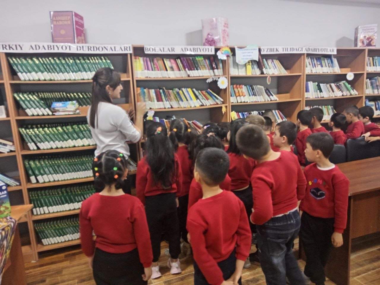 "Sirli kutubxona"shiori ostida sayohat tashkil etildi.