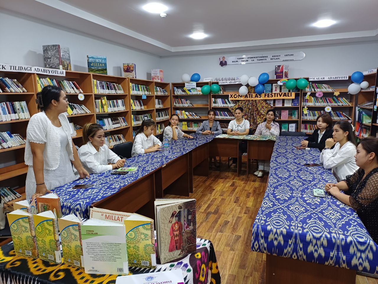 ”Xon atlas festivali ”doirasida  ”Milliy  libos-millat qiyofasi” mavzusida davra suhbati bo'lib o'tdi .