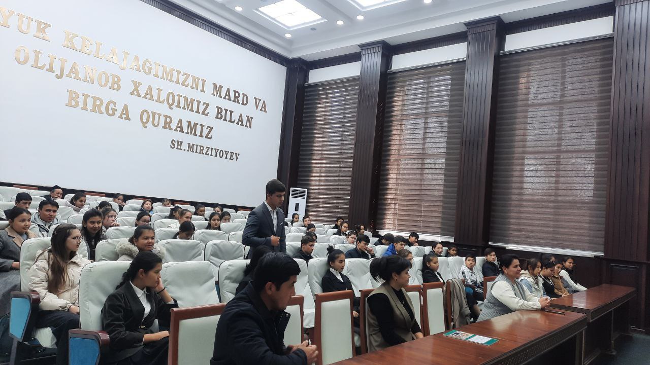 ”Jamiyatda erkak va ayol ro'llari anʼana va zamonaviylik” mavzusida adliya xodimlari bilan uchrashuv tashkil etildi.