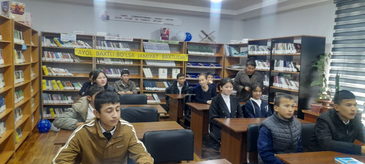 Davra suhbati O‘zbekiston Respublikasining asosiy qonuni – O‘zbekiston Respublikasi Konstitutsiyasi mazmun-mohiyatini o‘quvchi-yoshlarga keng tushuntirish, ularning huquqiy ong va madaniyatini yuksaltirish maqsadida o‘tkazildi.