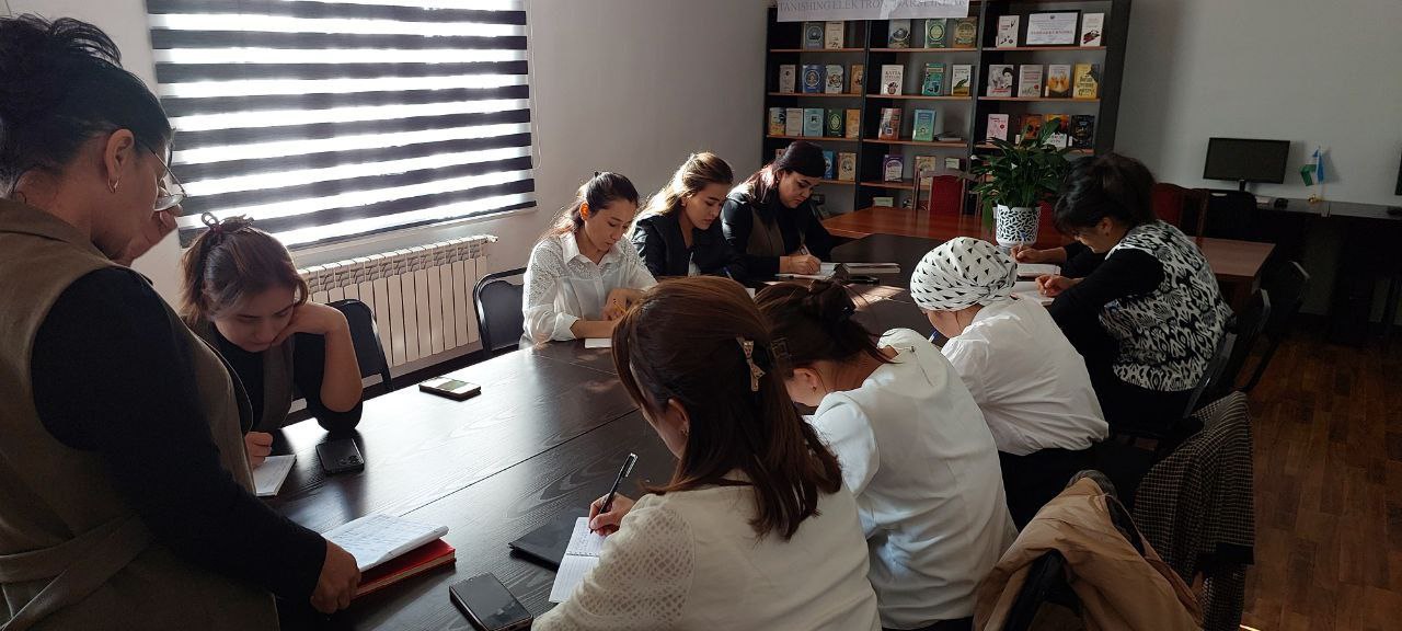 Bilim sari yo'l ” mavzusida seminar-trening bo‘lib o‘tdi.