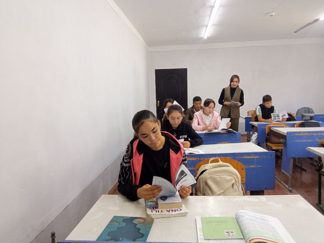 Paxtakor tuman axborot-kutubxona fondiga 1-2-3-chorak mobaynida  yubilyar shoir va yozuvchilar  hayot va ijodiga tayyorlangan  eslatma, koʻrsatkich, bilyuten  va qoʻllanmalar  bilan tanishtirib chiqildi