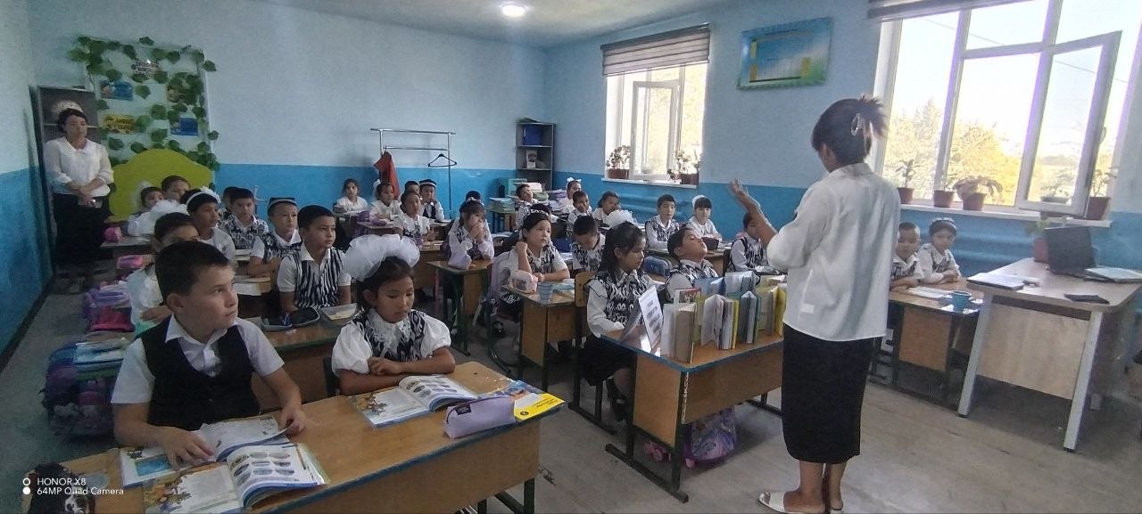 "Bugungi kitobxon-ertangi bilimdon" nomli davra suxbati tashkil etildi.