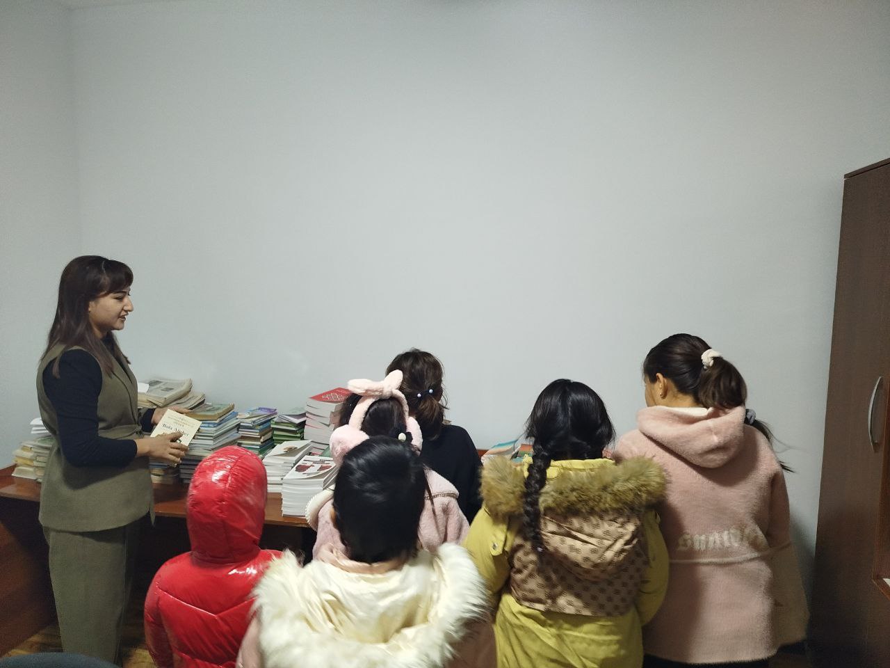 "Sirli kutubxona"shiori ostida sayohat tashkil etildi.