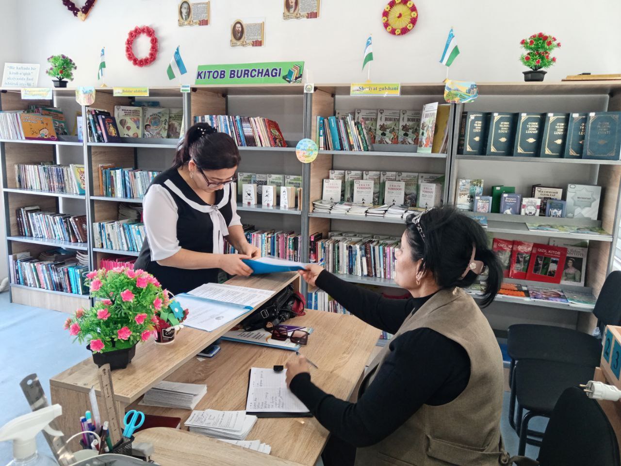 Yangi kelgan kitoblardan   ko'rgazma tashkil etish.