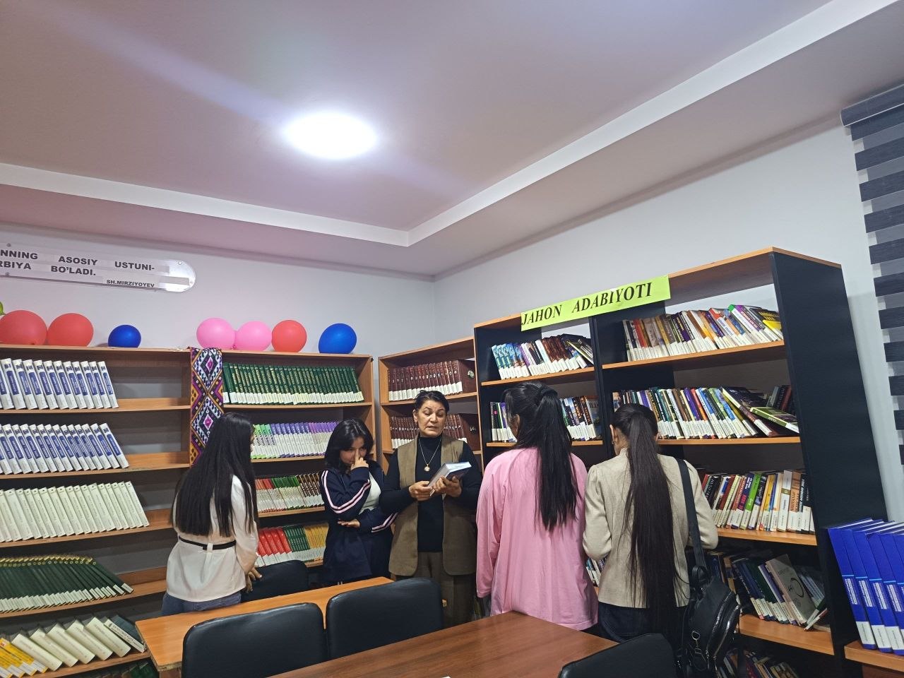 "Sirli kutubxona"shiori ostida sayohat tashkil etildi.