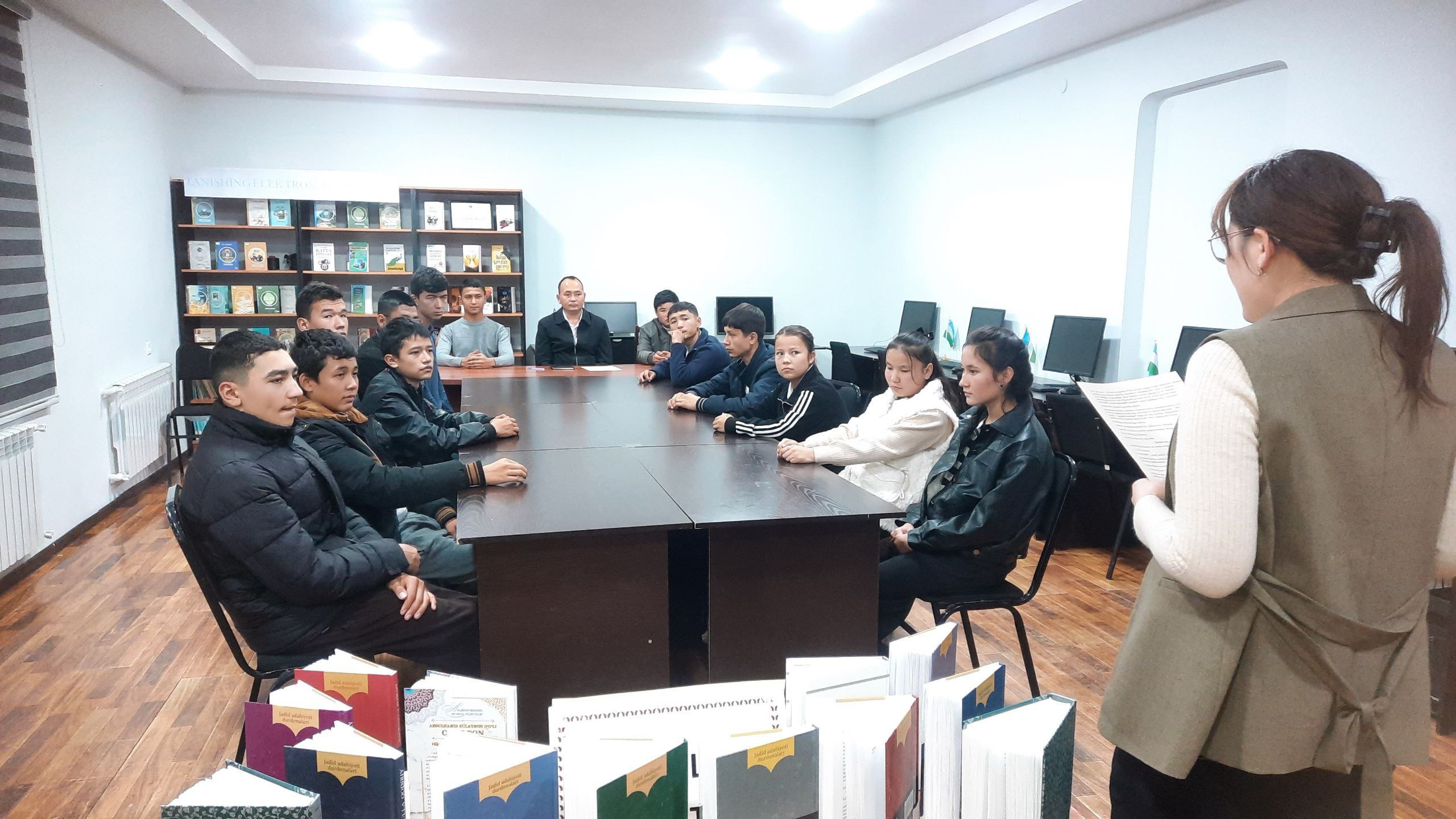 “Milliy ma’rifat uyg‘onishi: jadidlar sadosi” mavzusida davra suhbat bo’lib o’tdi