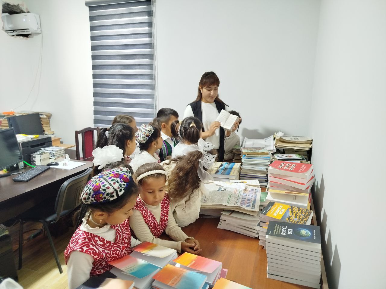 "Sirli kutubxona"shiori ostida sayohat tashkil etildi.