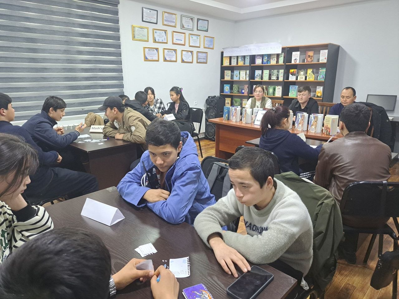 Zakovat 2 bosqichda o’tkazildi. Ishtirokchilar faol ishtirok etib, yuqori bilim va zukkolikni namoyon qildilar.